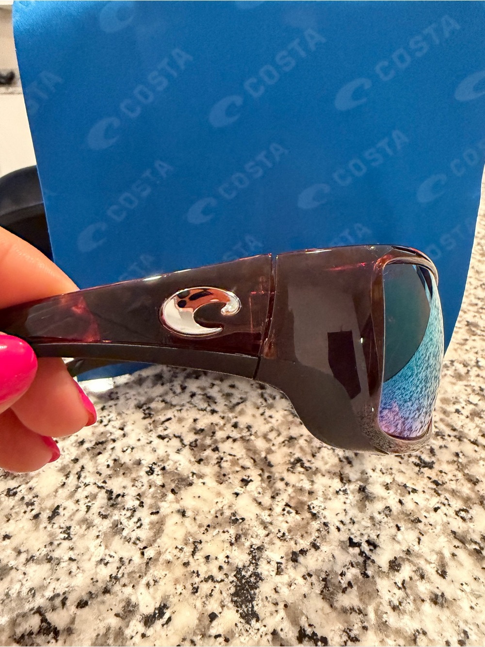 Costa Tortoiseshell Sunglasses with Green Mirrored Lenses and Silver Logo - Picture 3 of 8